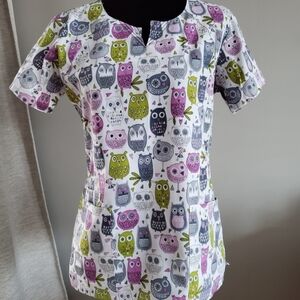 Owl Print Multicolor Nurses Uniform Top